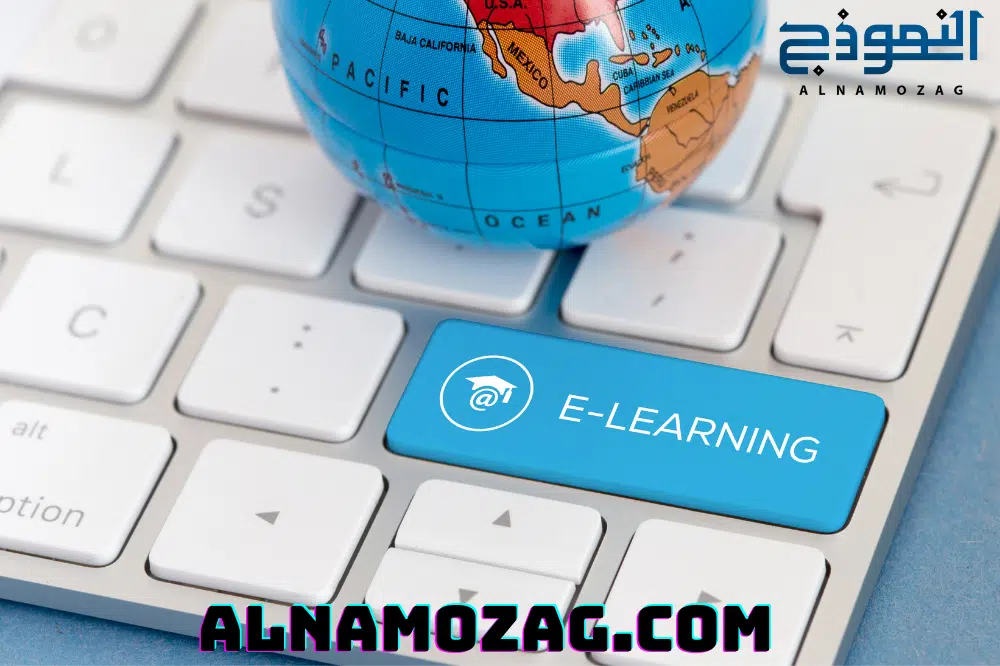 استراتيجية التعليم المدمج